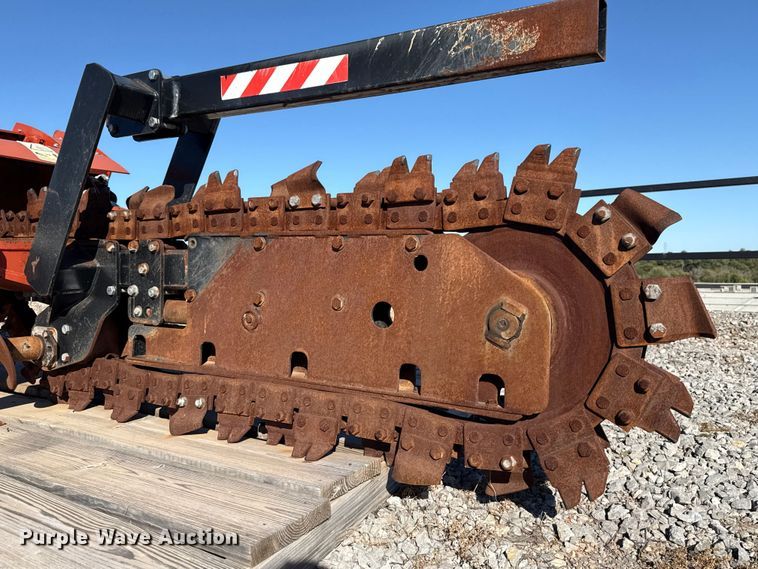 image for item EU5153 2018 Ditch Witch H810 trencher