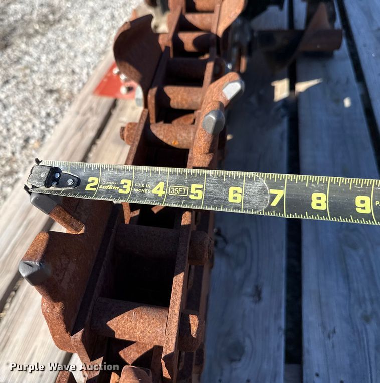 image for item EU5153 2018 Ditch Witch H810 trencher