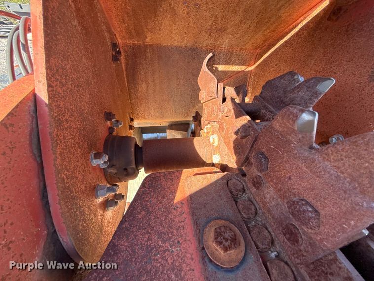 image for item EU5153 2018 Ditch Witch H810 trencher