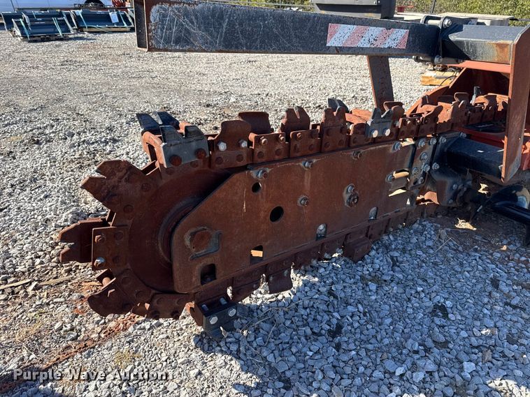 image for item EU5154 2017 Ditch Witch H810 trencher