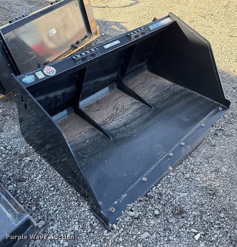 image for item EU5156 Blue Diamond 108620 skid steer bucket