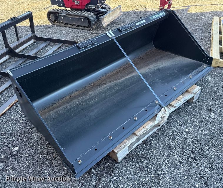 image for item EU5158 Blue Diamond 108970 skid steer bucket