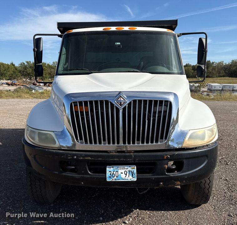 image for item EU5175 2005 International 4300 SBA 4X2 dump truck