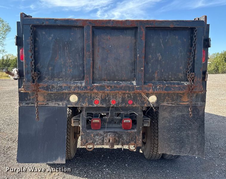 image for item EU5175 2005 International 4300 SBA 4X2 dump truck