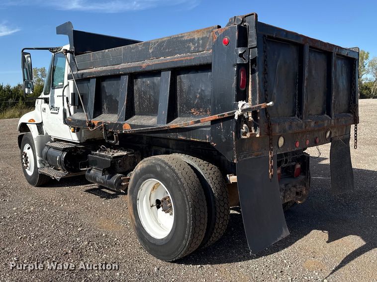 image for item EU5175 2005 International 4300 SBA 4X2 dump truck