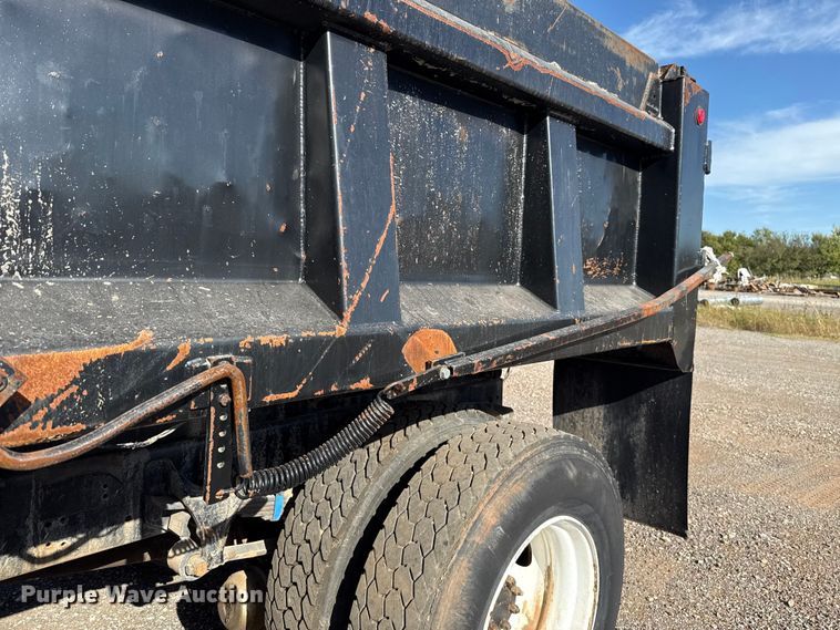 image for item EU5175 2005 International 4300 SBA 4X2 dump truck