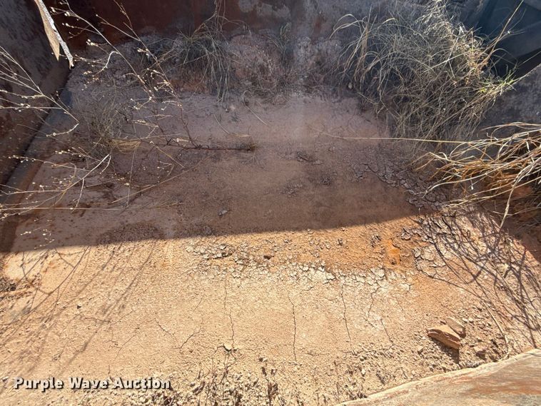 image for item EU5175 2005 International 4300 SBA 4X2 dump truck