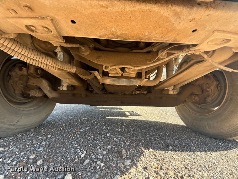 image for item EU5175 2005 International 4300 SBA 4X2 dump truck