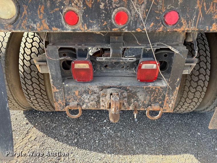 image for item EU5175 2005 International 4300 SBA 4X2 dump truck