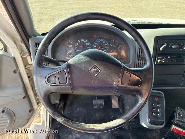 image for item EU5175 2005 International 4300 SBA 4X2 dump truck