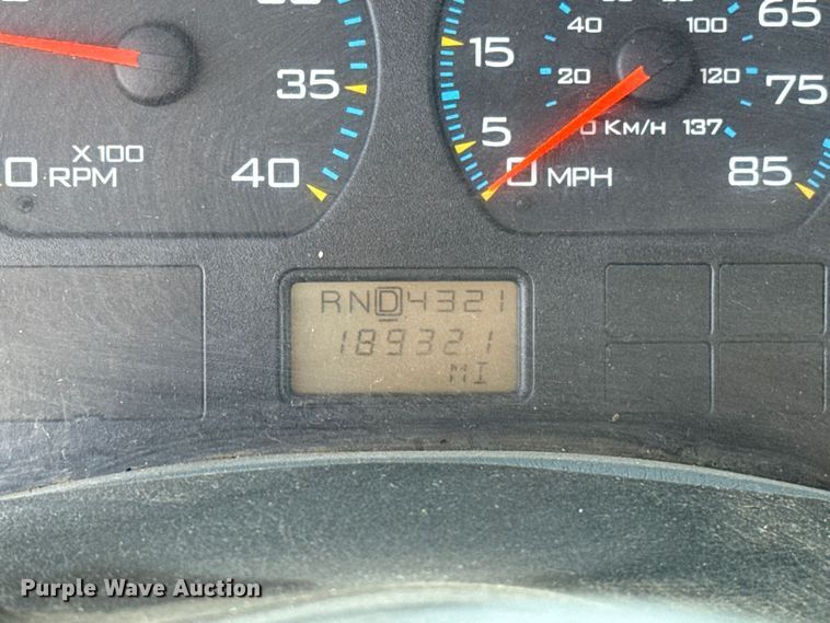 image for item EU5175 2005 International 4300 SBA 4X2 dump truck