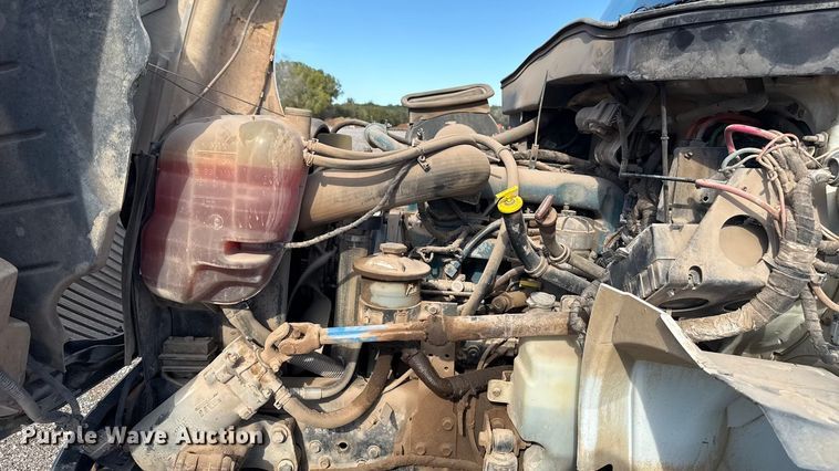 image for item EU5175 2005 International 4300 SBA 4X2 dump truck