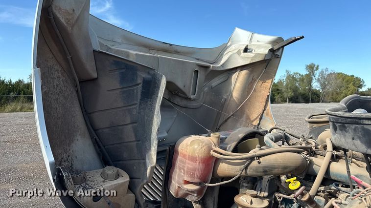 image for item EU5175 2005 International 4300 SBA 4X2 dump truck