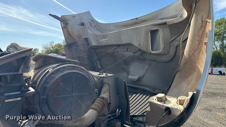 image for item EU5175 2005 International 4300 SBA 4X2 dump truck