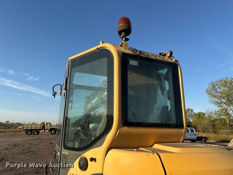 image for item EU5178 2013 Volvo ECR88 mini excavator