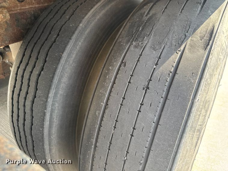 image for item EV1860 2001 Wabash  dry van trailer