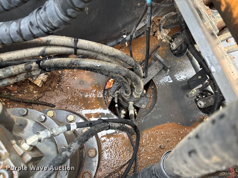 image for item EV3219 2017 Case CX210D excavator