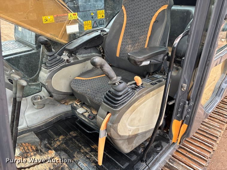 image for item EV3219 2017 Case CX210D excavator
