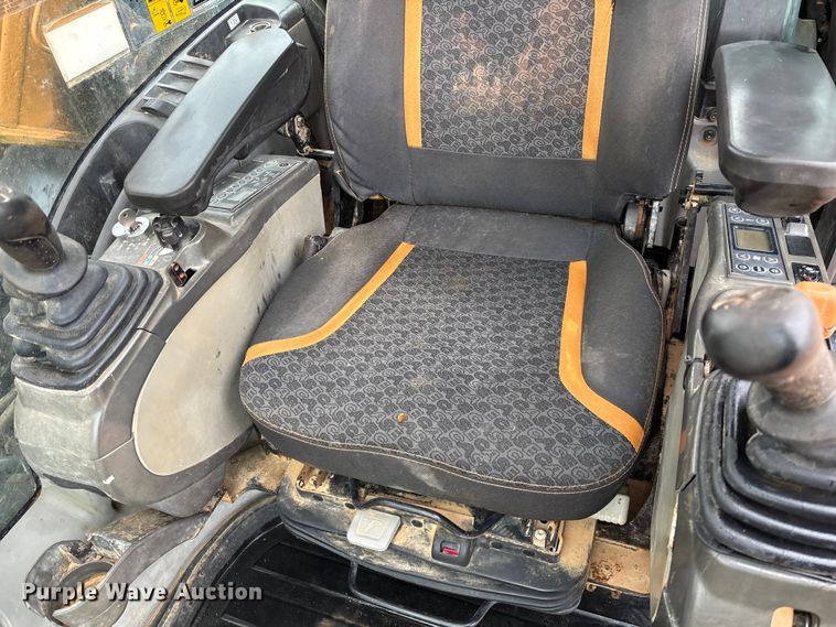 image for item EV3219 2017 Case CX210D excavator