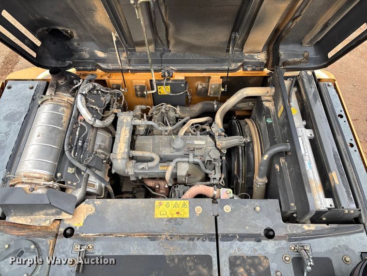 image for item EV3219 2017 Case CX210D excavator