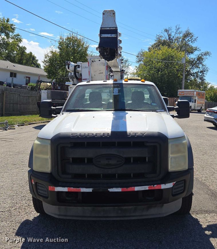 CAMIóN CON CANASTILLA 2011 FORD ETI