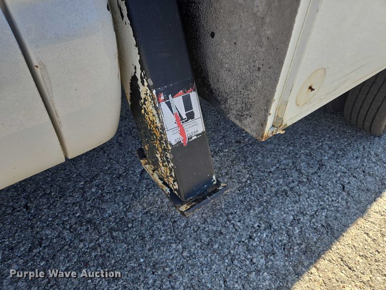 image for item EV5361 2011 Ford F550 Super Duty XL bucket truck