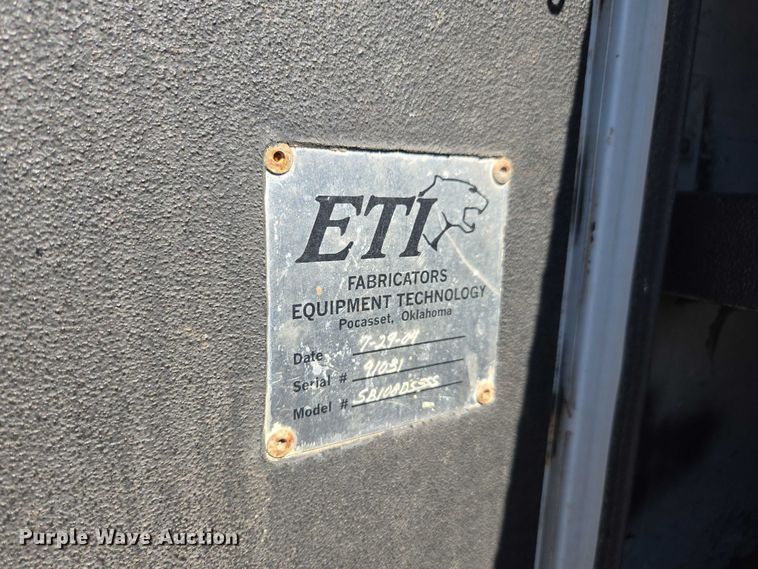 image for item EV5361 2011 Ford F550 Super Duty XL bucket truck