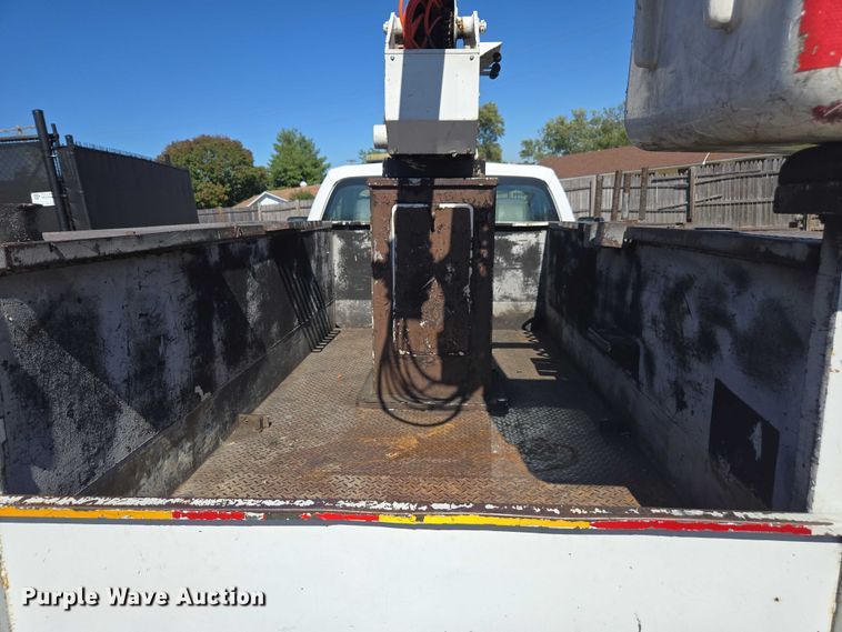 image for item EV5361 2011 Ford F550 Super Duty XL bucket truck