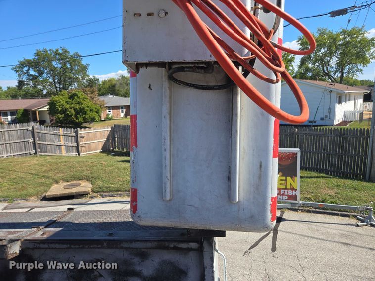 image for item EV5361 2011 Ford F550 Super Duty XL bucket truck