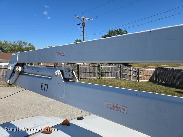 image for item EV5361 2011 Ford F550 Super Duty XL bucket truck