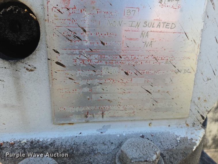 image for item EV5361 2011 Ford F550 Super Duty XL bucket truck