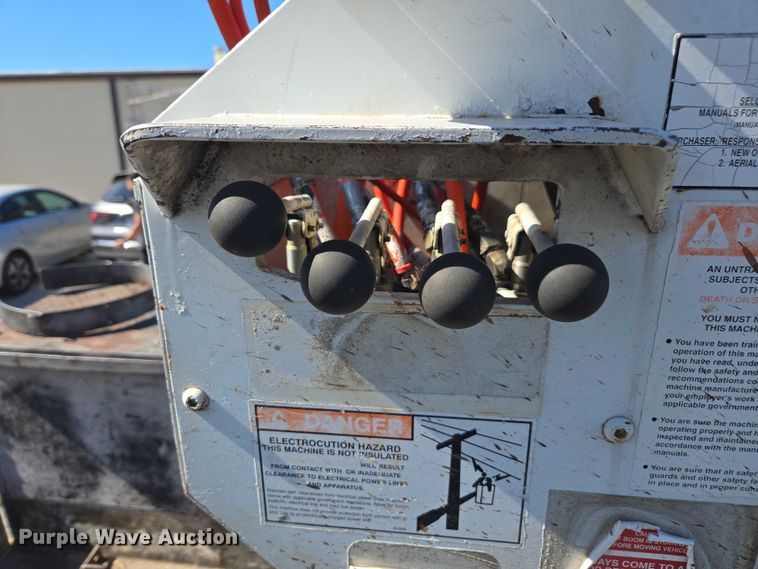 image for item EV5361 2011 Ford F550 Super Duty XL bucket truck