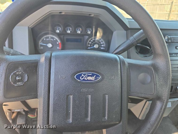 image for item EV5361 2011 Ford F550 Super Duty XL bucket truck