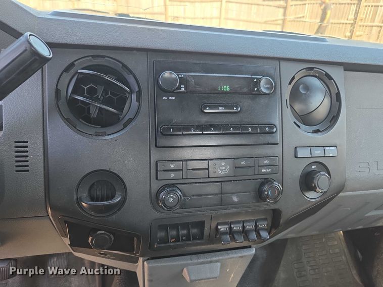 image for item EV5361 2011 Ford F550 Super Duty XL bucket truck