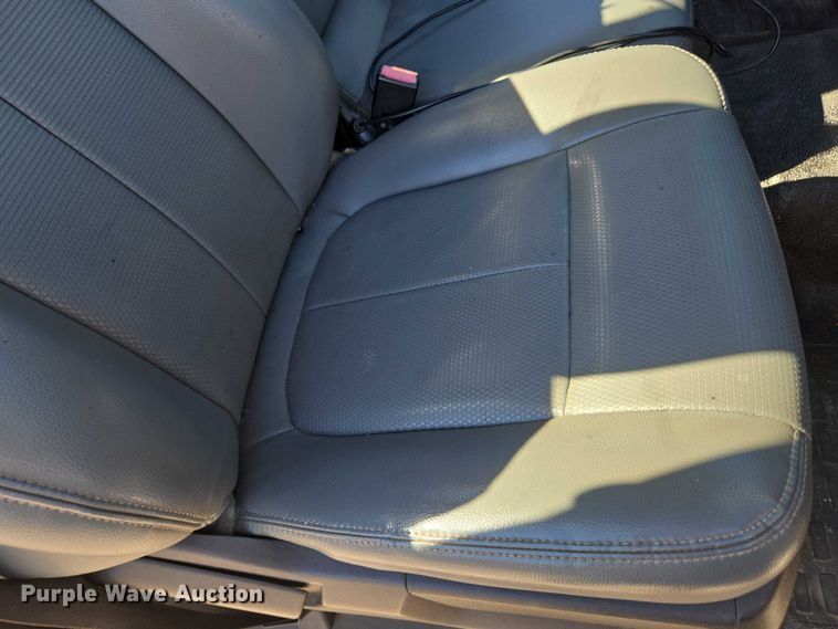 image for item EV5361 2011 Ford F550 Super Duty XL bucket truck