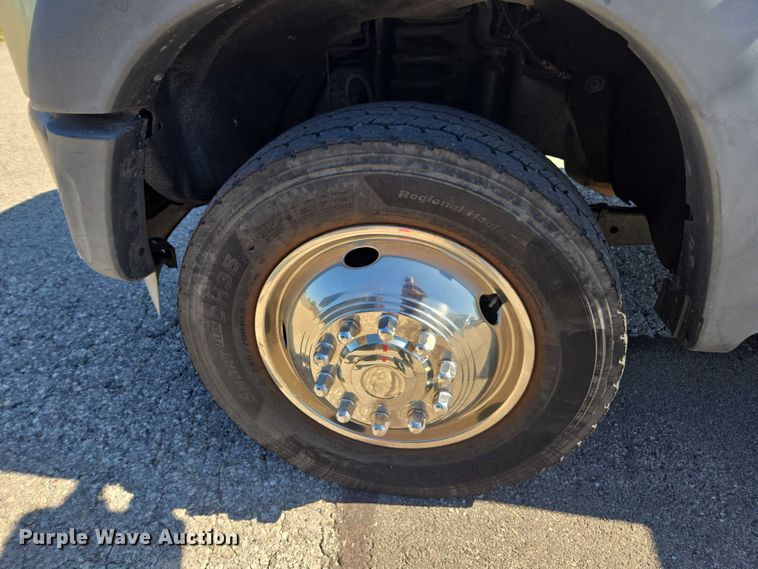 image for item EV5361 2011 Ford F550 Super Duty XL bucket truck