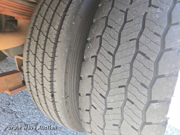 image for item EV5361 2011 Ford F550 Super Duty XL bucket truck