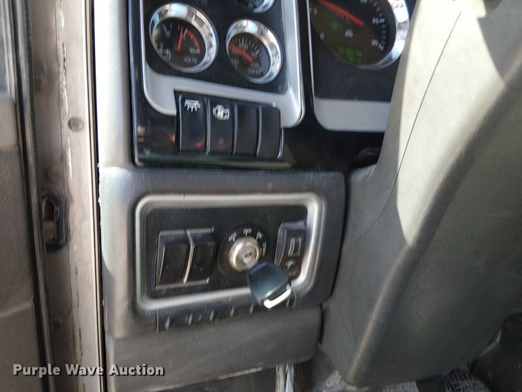 image for item EV5368 2009 Kenworth W900 ready mix truck