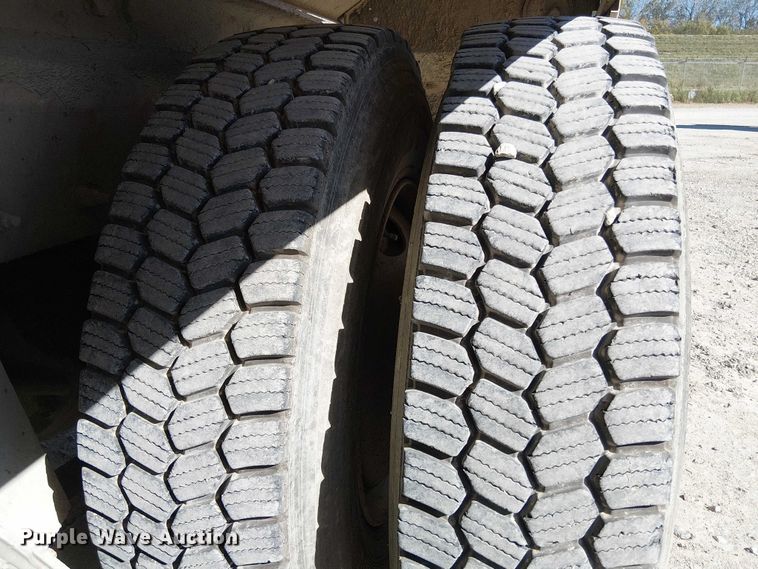 image for item EV5368 2009 Kenworth W900 ready mix truck