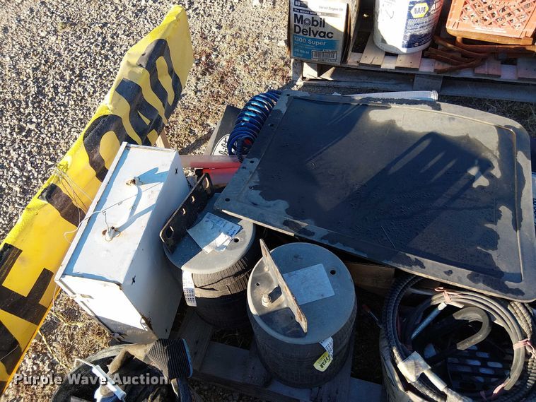 image for item EV5380 Truck parts