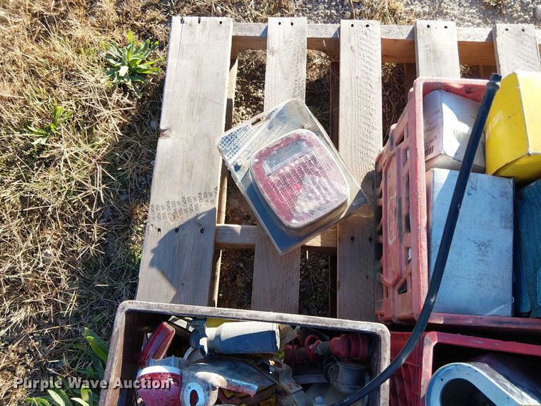 image for item EV5380 Truck parts