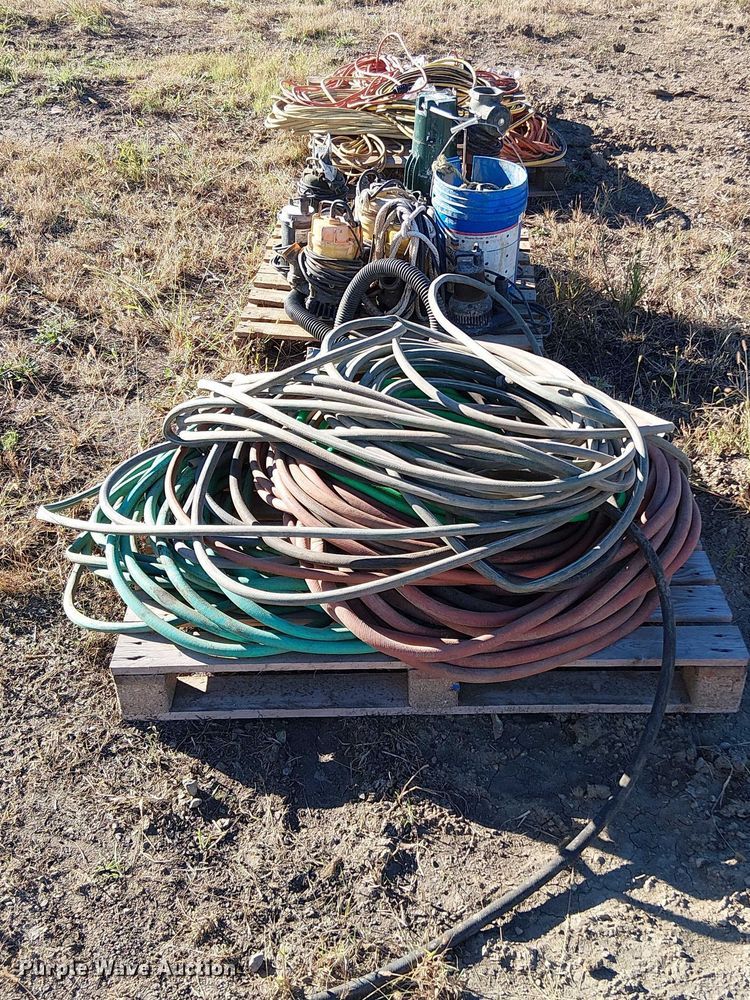 image for item EV5387 (10) submersible pumps