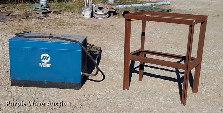 image for item EV5391 Miller deltaweld 651 welder/generator