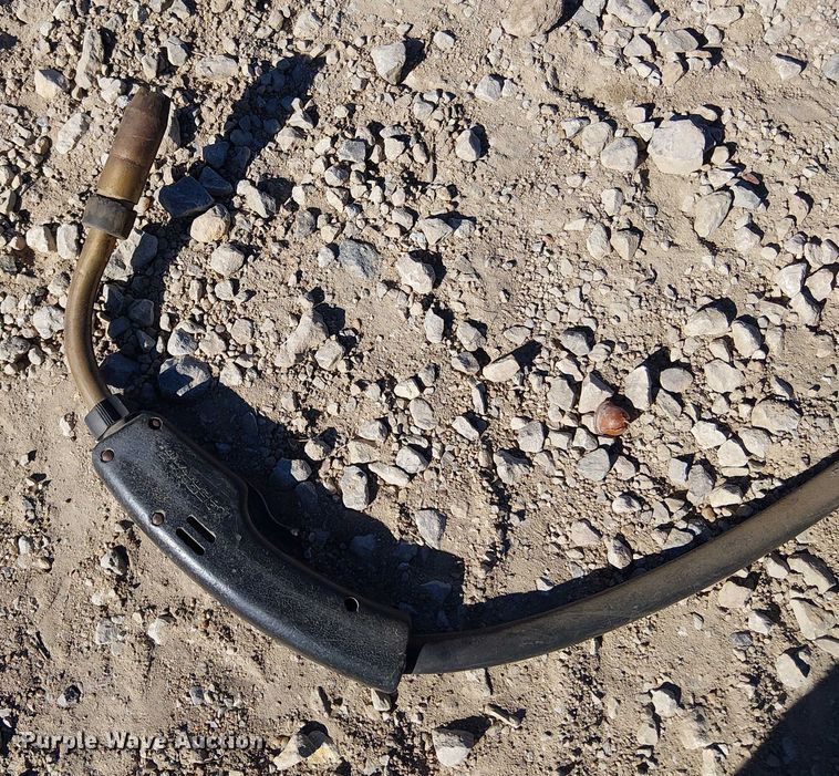 image for item EV5391 Miller deltaweld 651 welder/generator