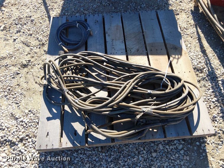 image for item EV5391 Miller deltaweld 651 welder/generator