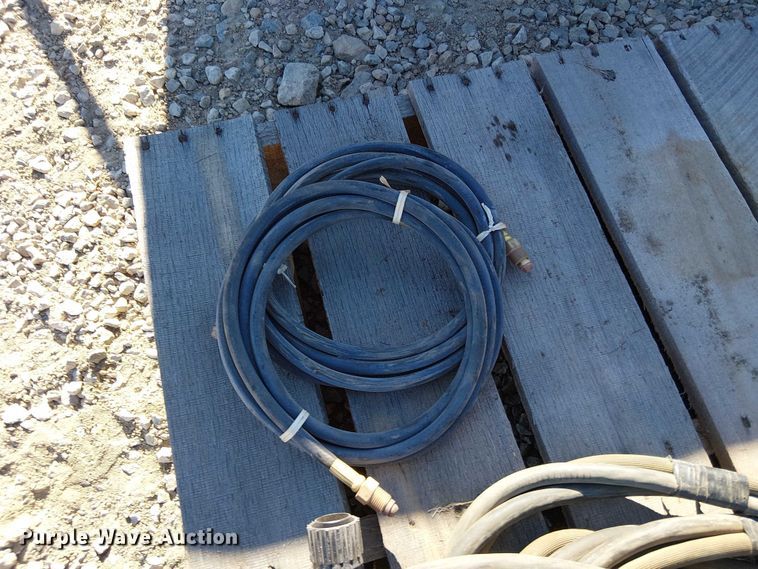 image for item EV5391 Miller deltaweld 651 welder/generator