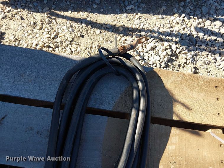 image for item EV5391 Miller deltaweld 651 welder/generator