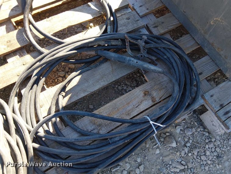 image for item EV5392 Lincoln Idealarc R3R-400 welder