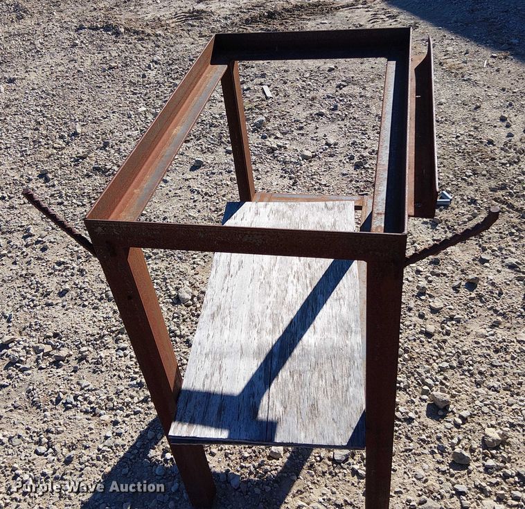 image for item EV5392 Lincoln Idealarc R3R-400 welder