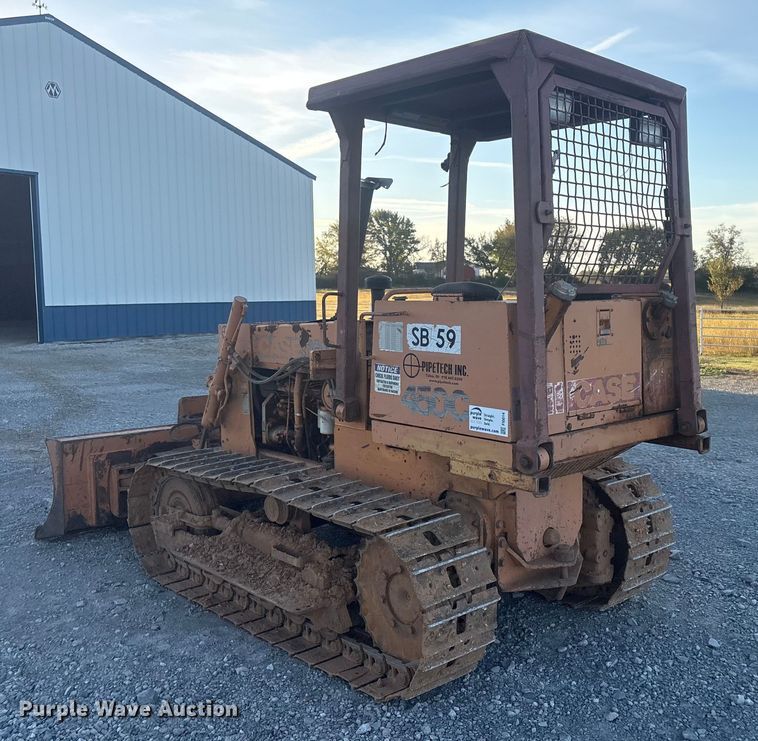 image for item FI0014 1991 Case 450C dozer